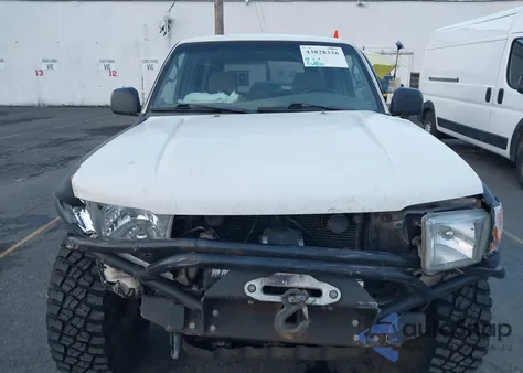 1999 Toyota 4Runner Sr5 V6 z USA, uszkodzony, nr VIN JT3HN86R3X0257564